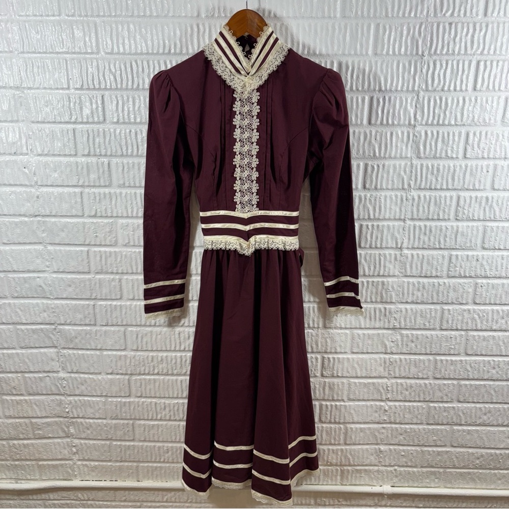 Vintage Gunne Sax Jeunes Filles Prairie Dress Burgundy Lace 70s Cottagecore 7